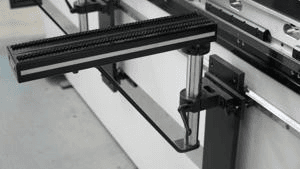 Press brake heavy-duty front support arm